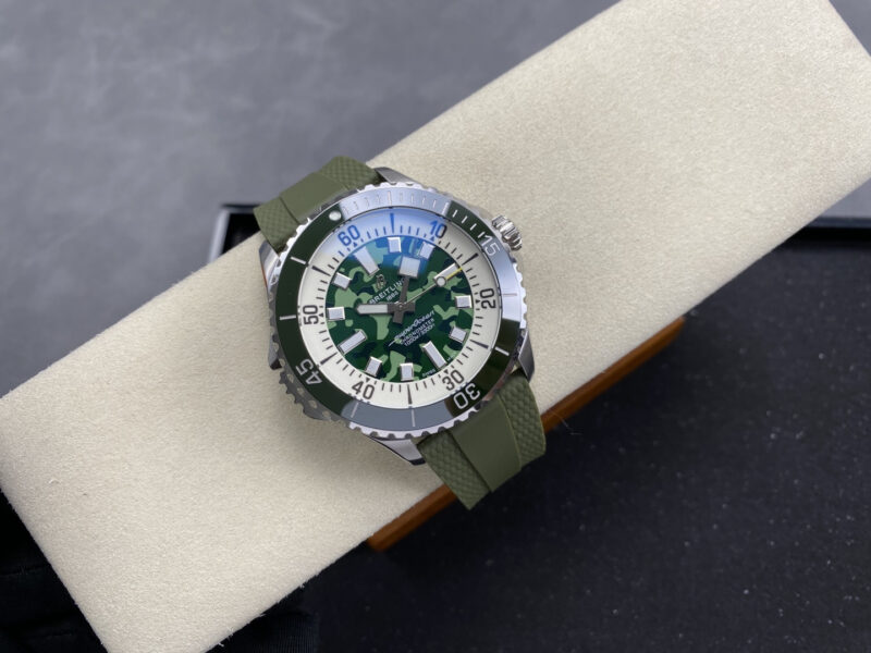 Breitling-Superocean-Super-Diver-E10379D31L1S1-Green-Dial-Rubber-Strap-1-800x600 Breitling Superocean Super Diver E10379D31L1S1 Green Dial Rubber Strap 1:1 Best Replica 46mm