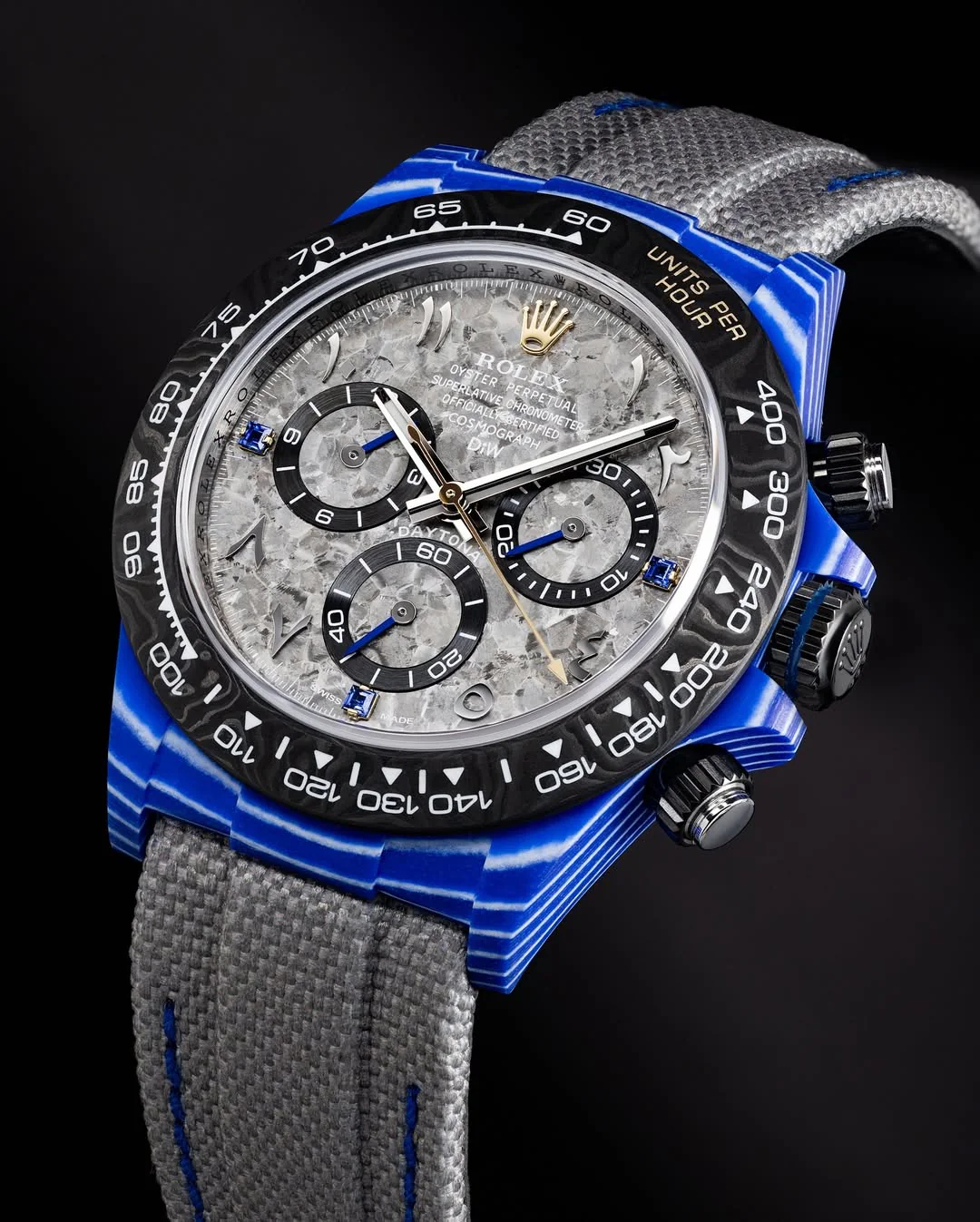 ClipDown.App_469489785_977921734364611_2285633505428729087_n Daytona DIW Blue Carbon Case DIWF Edition Gray Crystal Dial on Gray Nylon Strap DD4801 - Image 3