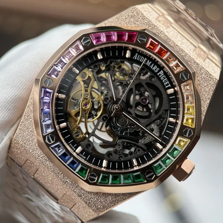 Dong-Ho-Audemars-Piguet-Rep-11-Royal-Oak-Openworked-Frosted-15412-Ma-Vang-Hong-Vien-Dinh-Da-Baguette-41mm-9-768x768.jpg Audemars Piguet Royal Oak Openworked Frosted 15412 Case Rose Gold Bezel Stone Baguette 41mm Super Clone - Image 5