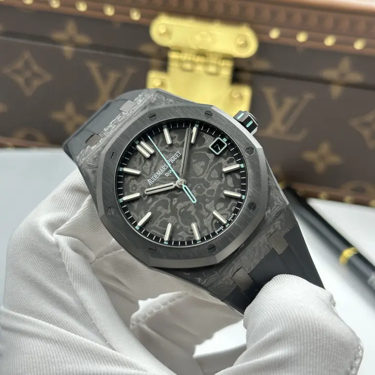 Dong-Ho-Audemars-Piguet-Royal-Oak-DiW-15500-Rep-11-Vo-Carbon-Kim-Giay-Mau-Xanh-Duong-41mm-10-768x768.jpg Audemars Piguet Royal Oak DiW 15500 Case Carbon Second Hand Is Blue 41mm - Image 2
