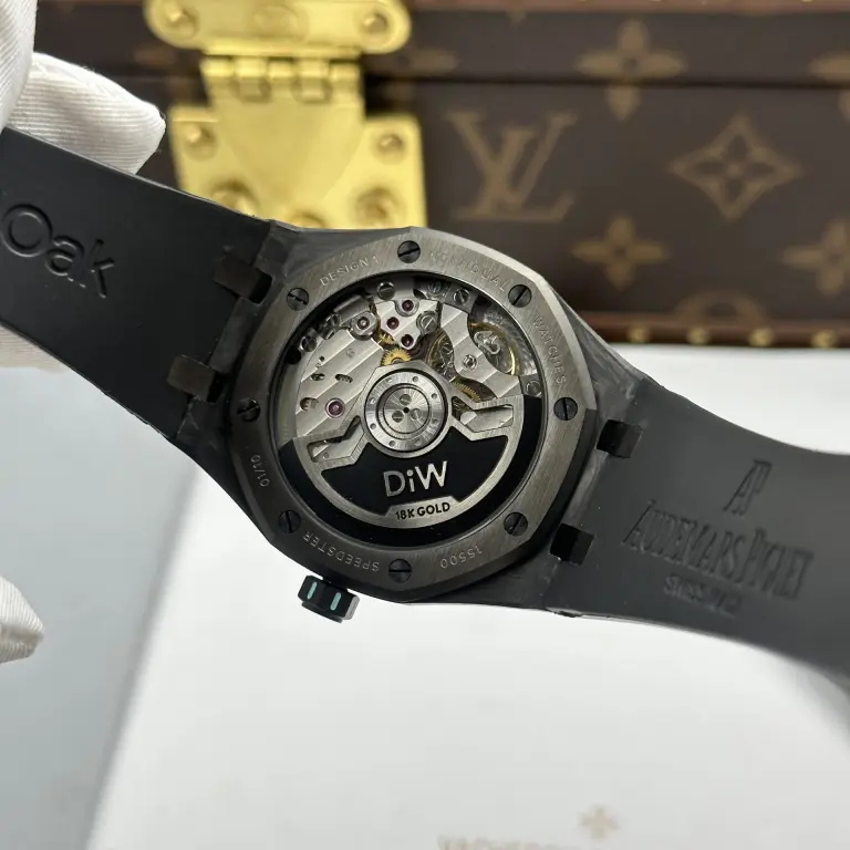 Dong-Ho-Audemars-Piguet-Royal-Oak-DiW-15500-Rep-11-Vo-Carbon-Kim-Giay-Mau-Xanh-Duong-41mm-3-768x768.jpg Audemars Piguet Royal Oak DiW 15500 Case Carbon Second Hand Is Blue 41mm - Image 9