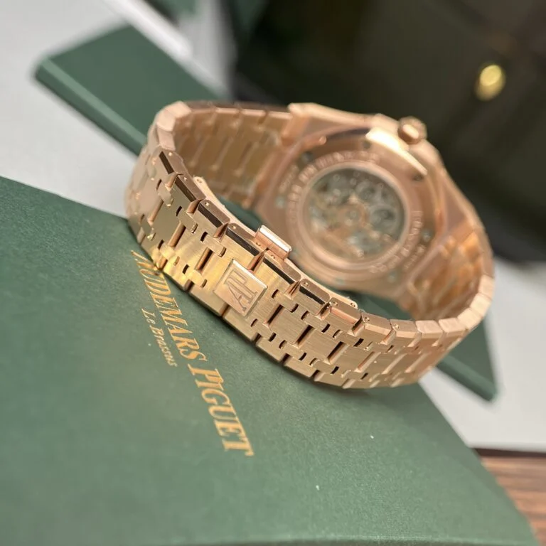 Dong-Ho-Audemars-Piguet-Royal-Oak-Perpetual-Calendar-26574-Rep-11-41mm-1-768x768-1 Audemars Piguet Royal Oak Perpetual Calendar 26574 Rose Gold 41mm Super Clone - Image 7