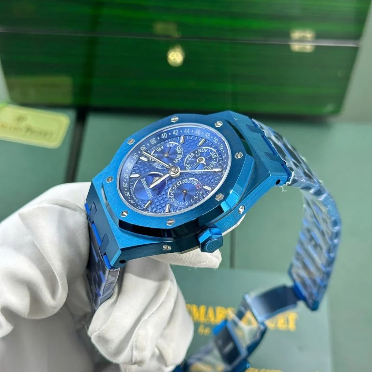 Dong-Ho-Audemars-Piguet-Royal-Oak-Perpetual-Calendar-26579CS-Replica-11-Mau-Xanh-Nha-May-BBR-41mm-3-768x768-1 Audemars Piguet Royal Oak Perpetual Calendar 26579CS Blue APS 41mm Super Clone Super Clone - Image 5