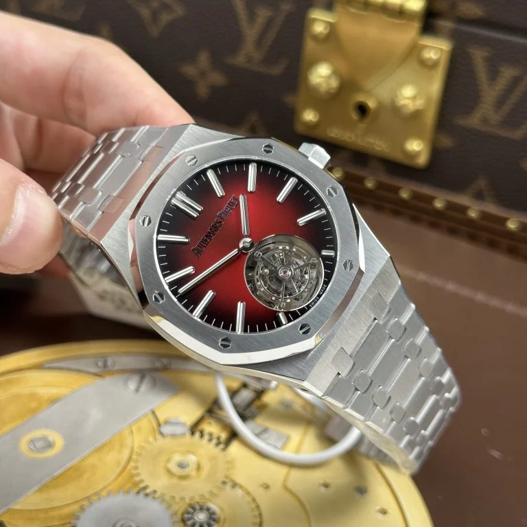 Dong-Ho-Audemars-Piguet-Royal-Oak-Selfwinding-Flying-Tourbillon-26730ST-Rep-11-Mat-So-Mau-Do-Tia-41mm-13-768x768-1 Audemars Piguet Imitation Royal Oak Selfwinding Flying Tourbillon 26730ST Burgundy Dial 41mm Super Clone - Image 8