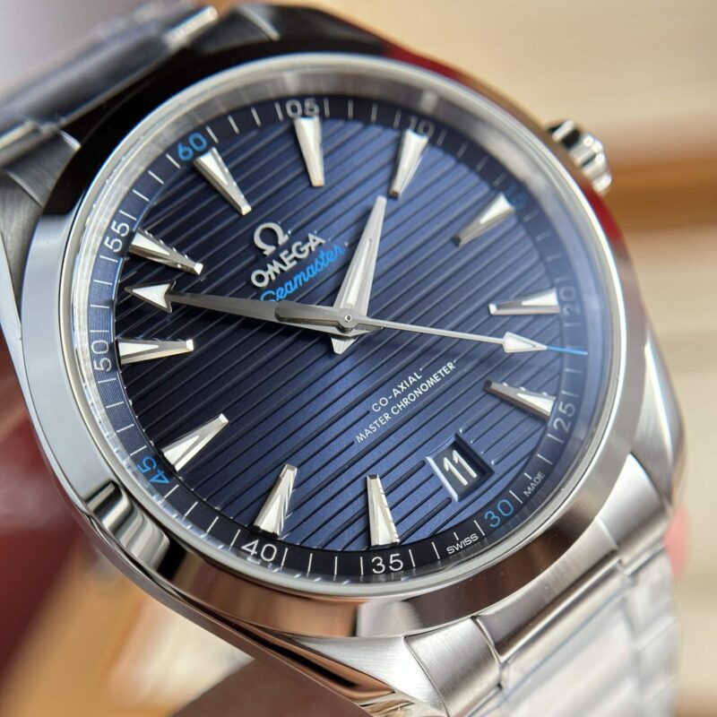 Dong-Ho-Omega-Seamaster-Aqua-Terra-150M-Co-Axial-Master-Chronometer-220.10.41.21.03.004-4-800x800 Omega Seamaster Aqua Terra Co-Axial Master Chronometer 220.10.41.21.03.004 Blue Dial Best Replica 41mm - Image 4