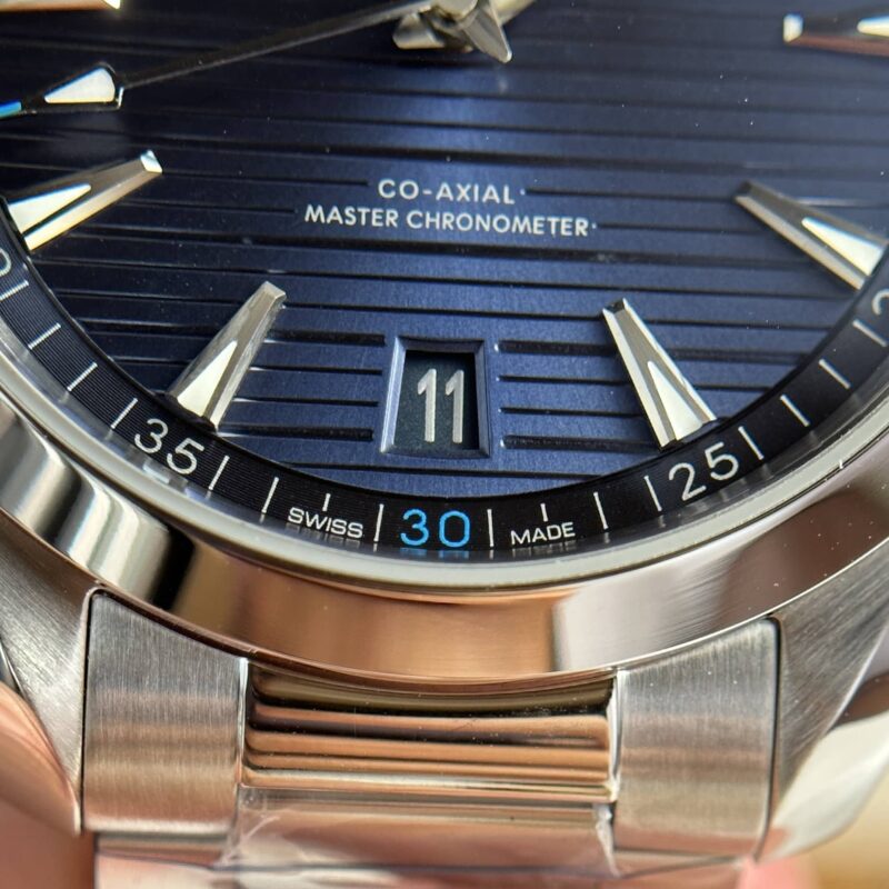 Dong-Ho-Omega-Seamaster-Aqua-Terra-150M-Co-Axial-Master-Chronometer-220.10.41.21.03.004-5-800x800 Omega Seamaster Aqua Terra Co-Axial Master Chronometer 220.10.41.21.03.004 Blue Dial Best Replica 41mm - Image 6