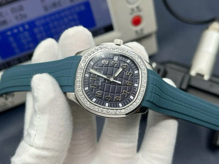 Dong-Ho-Patek-Philippe-Aquanaut-5268G-Dinh-Da-May-Co-Thuy-Sy-Xuong-PPF-388mm-3-768x576-1 Patek Philippe Aquanaut 5268G Imitation Watches Charcoal Blue Dial Rubber Strap PPF Factory 38.8mm - Image 4