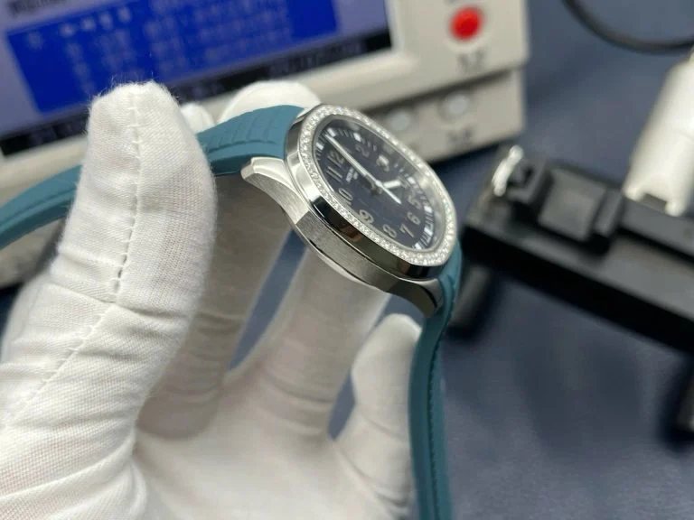 Dong-Ho-Patek-Philippe-Aquanaut-5268G-Dinh-Da-May-Co-Thuy-Sy-Xuong-PPF-388mm-4-768x576-1 Patek Philippe Aquanaut 5268G Imitation Watches Charcoal Blue Dial Rubber Strap PPF Factory 38.8mm - Image 5