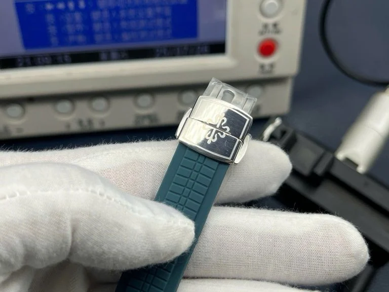 Dong-Ho-Patek-Philippe-Aquanaut-5268G-Dinh-Da-May-Co-Thuy-Sy-Xuong-PPF-388mm-5-768x576-1 Patek Philippe Aquanaut 5268G Imitation Watches Charcoal Blue Dial Rubber Strap PPF Factory 38.8mm - Image 6
