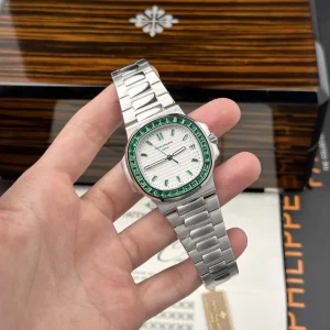 Patek Philippe Nautilus 5723 White Dial Automatic Movement 40mm