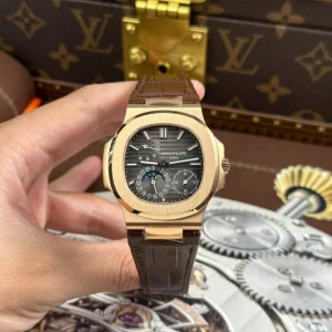 Patek Philippe Nautilus 5712R Gray Dial Leather Strap Engraving Machine 40mm