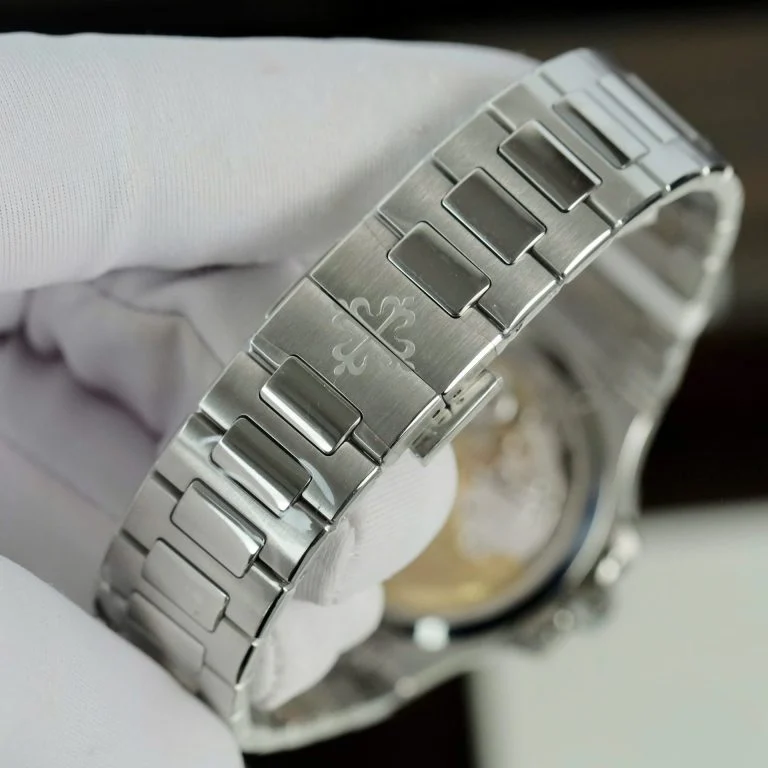Dong-Ho-Patek-Philippe-Nautilus-7118-Mat-Xam-Che-Tac-Dinh-Moissante-Xuong-3K-35-7-768x768-1 Patek Philippe Nautilus 7118 Gray Dial Custom Diamonds Moissanite 3K Factory 35.2mm - Image 7