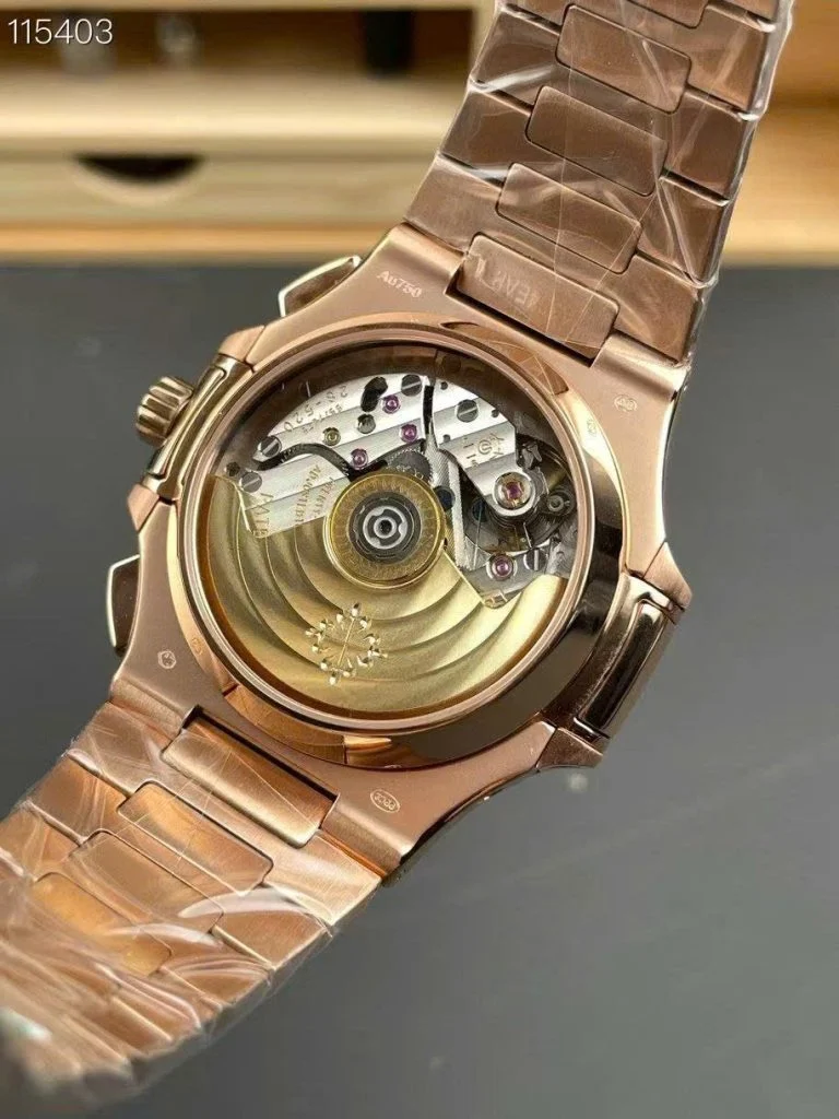 Dong-Ho-Patek-Philippe-Replica-11-Nautilus-5990-Mat-Xanh-Duong-Ma-Vang-Hong-40-6-768x1024-1 Patek Philippe Nautilus 5990R Dial Blue Automatic Movement 40.5mm - Image 3