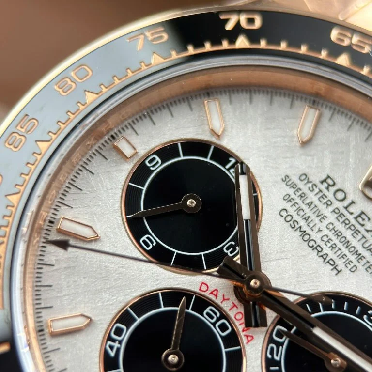 Dong-Ho-Rolex-Cosmograph-Daytona-126515-Replica-11-Mat-Thien-Thach-Trong-Luong-153-Grams-Xuong-QF-40mm-10-768x768-1 Daytona 126515 THBF 1:1 Best Edition RG/Black Dial on Oysterflex Strap SH4131 (Weighted) - Image 9