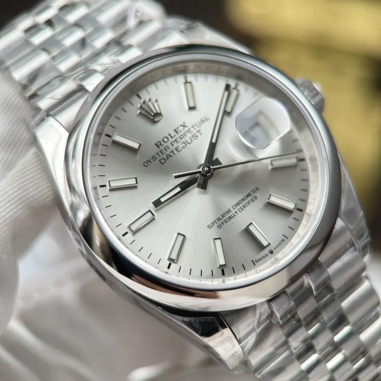 Dong-Ho-Rolex-DateJust-126200-Replica-11-Mat-Bac-Day-Deo-Jubilee-Nha-May-VS-36mm-10-768x768.jpg Rolex DateJust 126200 Silver Dial Jubilee Strap VS Factory 36mm - Image 5