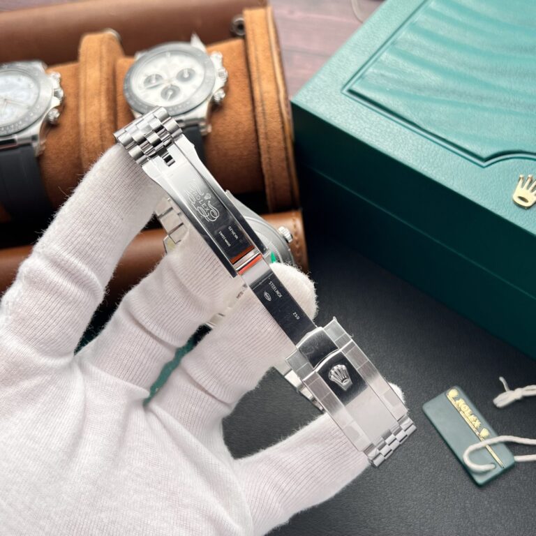 Dong-Ho-Rolex-DateJust-126334-Mat-Nep-Gap-Mau-Xanh-Duong-Clean-41mm-5-768x768-1 Rolex DateJust 126334 Silver Dial Clean Factory 41mm - Image 6