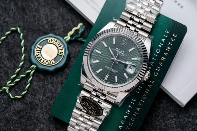 Dong-Ho-Rolex-DateJust-126334-Mat-Nep-Gap-Xanh-La-Clean-41mm-1-768x512-1 DateJust 41 126334 QF 1:1 Best Edition 904L Steel Green Texuted Stick Dial on Jubilee Bracelet QF3235 (149g) - Image 2