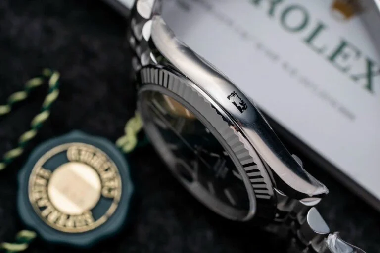 Dong-Ho-Rolex-DateJust-126334-Mat-Nep-Gap-Xanh-La-Clean-41mm-2-768x512-1 DateJust 41 126334 QF 1:1 Best Edition 904L Steel Green Texuted Stick Dial on Jubilee Bracelet QF3235 (149g) - Image 5