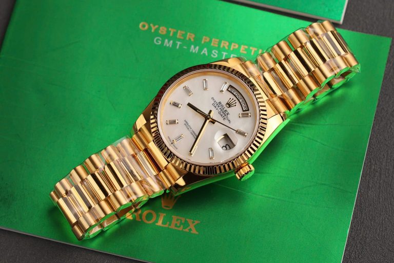 Dong-Ho-Rolex-Day-Date-Che-Tac-Boc-Vang-That-Mat-So-Kham-Xa-Cu-36mm-3-768x512-1 Rolex Day-Date 36mm Mother Of Pearl Dial Custom Gold Wrapped - Image 4