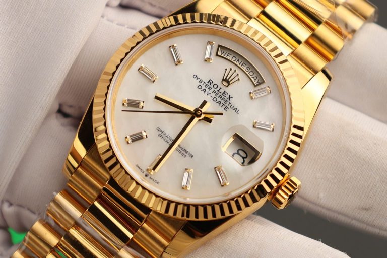 Dong-Ho-Rolex-Day-Date-Che-Tac-Boc-Vang-That-Mat-So-Kham-Xa-Cu-36mm-9-768x512-1 Rolex Day-Date 36mm Mother Of Pearl Dial Custom Gold Wrapped - Image 8