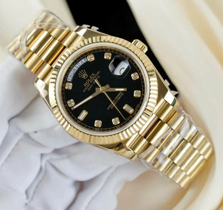 Dong-Ho-Rolex-Day-Date-Replica-Cao-Cap-Mat-Den-Coc-So-Dinh-Da-Xuong-GM-40mm-10-768x724-1 Rolex Day-Date Black Dial President Strap GM Factory 40mm Super Clone - Image 3