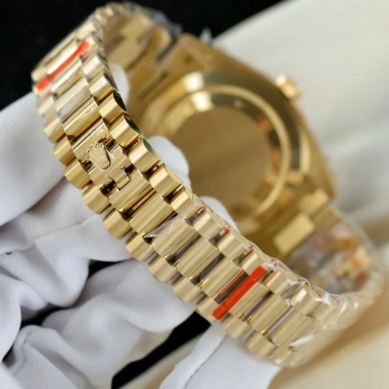 Dong-Ho-Rolex-Day-Date-Replica-Cao-Cap-Mat-Den-Coc-So-Dinh-Da-Xuong-GM-40mm-2-768x768-1 Rolex Day-Date Black Dial President Strap GM Factory 40mm Super Clone - Image 11