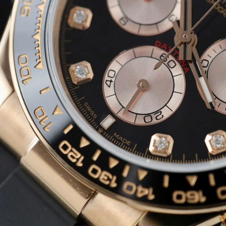 Dong-Ho-Rolex-Daytona-126515-Che-Tac-Mat-Den-Trong-Luong-163Gram-Boc-Vang-That-40mm-7-768x768-1 Daytona 126515 AVF 1:1 Best Edition Black/RG Diamonds Dial on Oysterflex Strap DD4131 (Mod) - Image 5