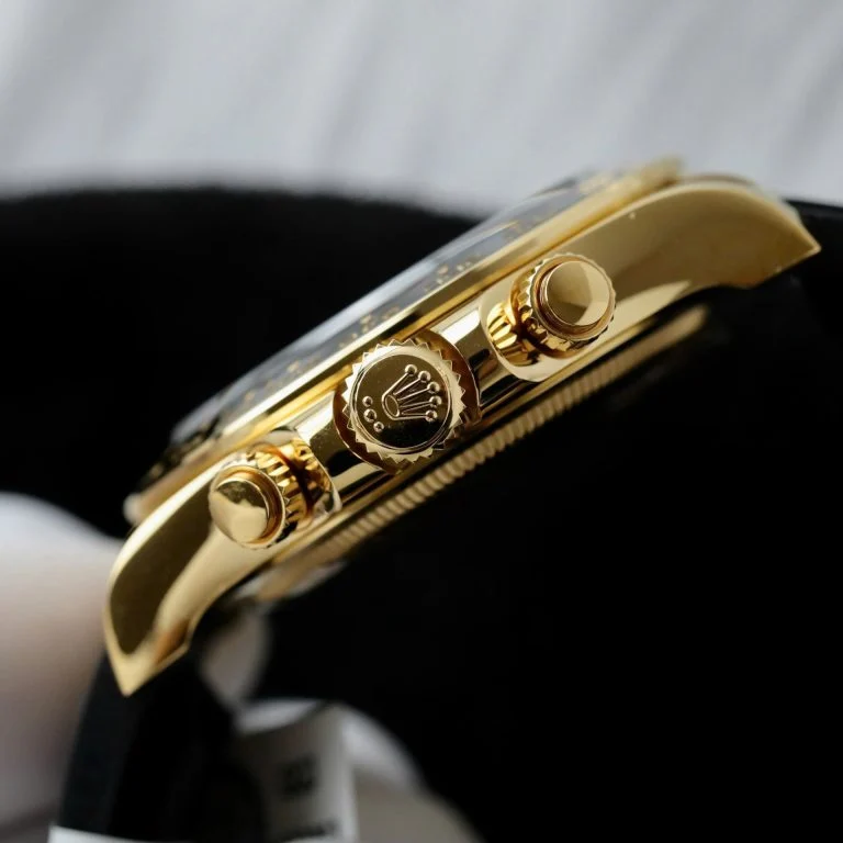 Dong-Ho-Rolex-Daytona-Che-Tac-Boc-Vang-18K-Bo-Chuyen-Dong-Calibre-4131-40mm-8-768x768-1 Daytona 126518 AVF 1:1 Best Edition Black/YG Diamonds Dial on Oysterflex Strap DD4131 (Mod) - Image 9