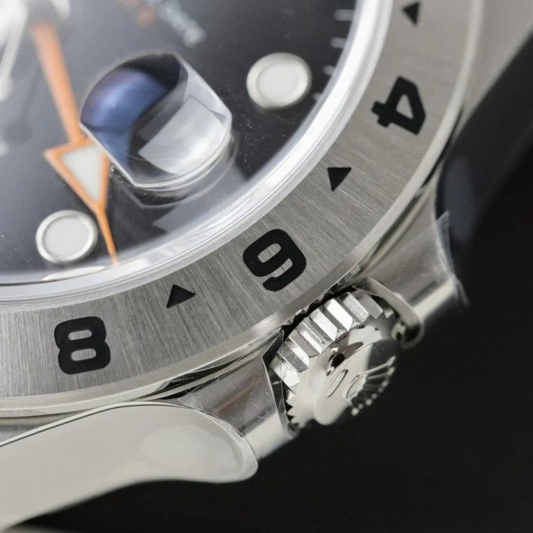 Dong-Ho-Rolex-Explorer-II-226570-Rep-11-Cao-Cap-Nhat-Mat-Den-Nha-May-Clean-42mm-7-768x768-1 Explorer II 42mm 226570 Black 904L SS QF 1:1 Best Edition Black Dial on Bracelet SH3285 CHS - Image 6