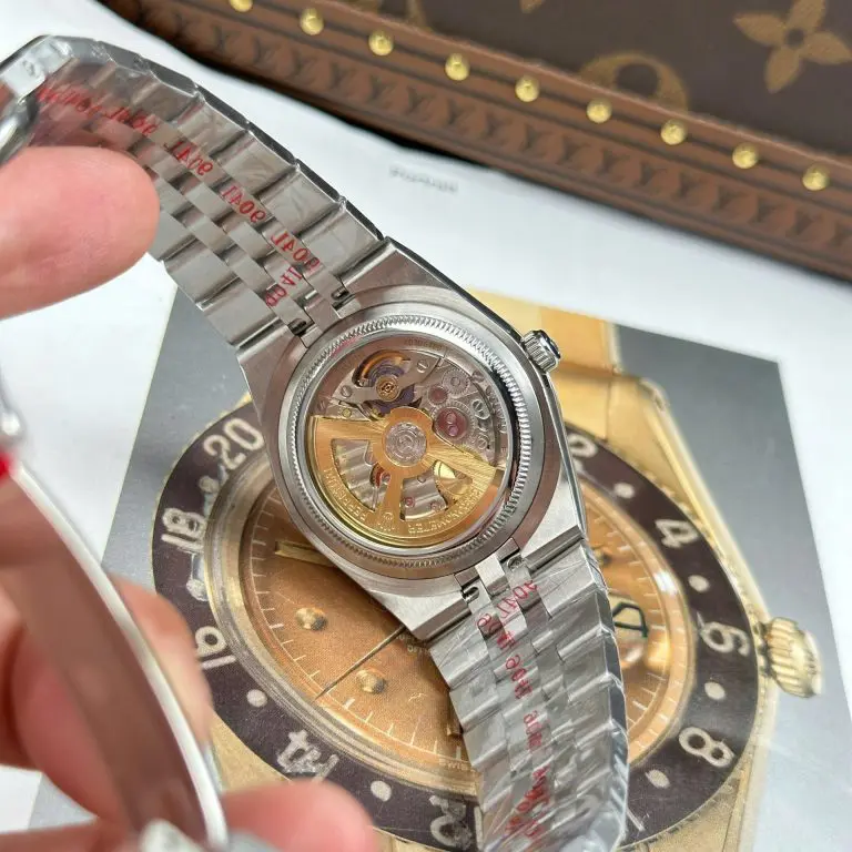 Dong-Ho-Rolex-Land-Dweller-127236-Replica-11-Mat-Xanh-Bang-Hoa-Tiet-To-Ong-36mm-1-768x768.jpg Land Dweller 127336 2F 1:1 Best Edition Ice Blue Textured Dial on SS Bracelet A7135 - Image 6