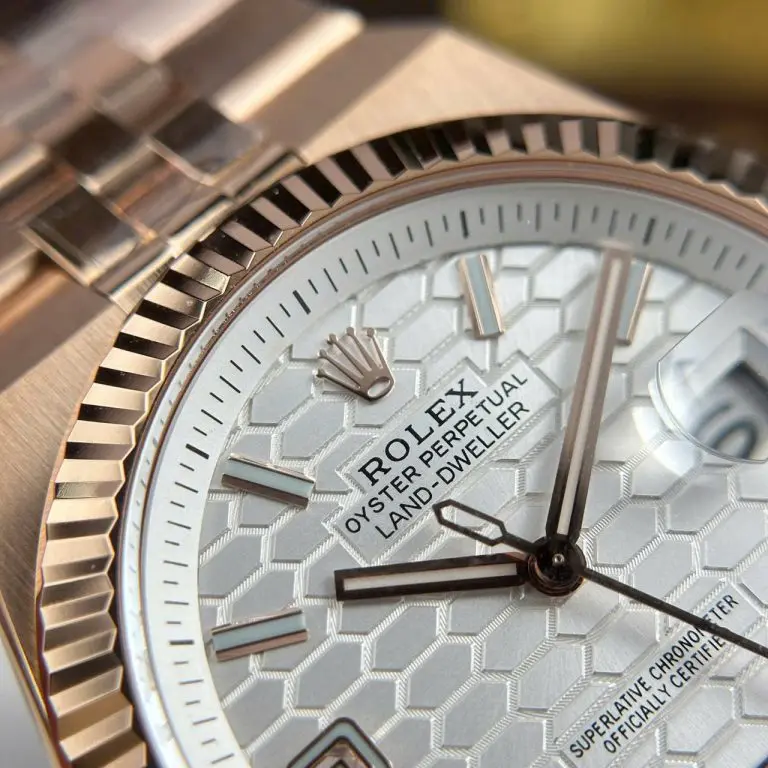 Dong-Ho-Rolex-Land-Dweller-127335-Rep-11-Ma-Vang-Hong-Mat-Trang-Hoa-Tiet-To-Ong-15-768x768.jpg Land Dweller 127335 2F 1:1 Best Edition White Textured Dial on RG Bracelet A7135 - Image 8