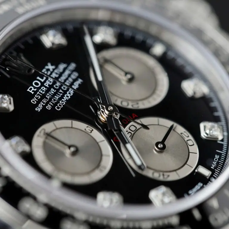 Dong-Ho-Rolex-Nam-Replica-11-Daytona-126519LN-Mat-Den-Coc-So-Dinh-Da-Xuong-VS-40mm-4-768x768.jpg Daytona 126519 AVF 1:1 Best Edition Black/Silver Diamonds Dial on Oysterflex Strap DD4131 (Mod) - Image 3