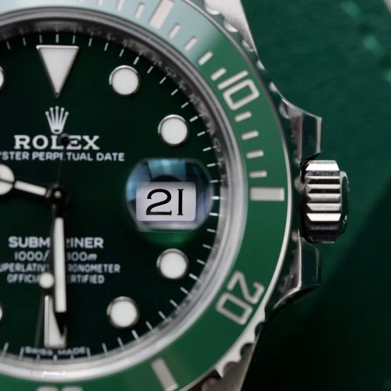 Dong-Ho-Rolex-Submariner-116610LV-Hulk-Replica-Nha-May-VS-40mm-9-768x768-1 Rolex Submariner 35mm Green Dial 1454151 - Image 5