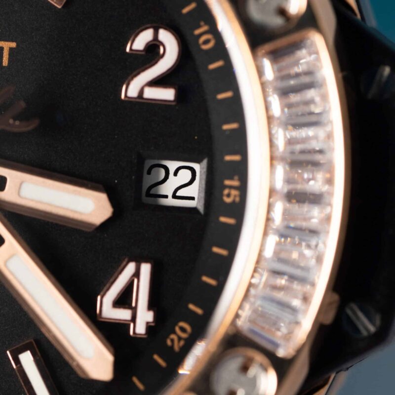 Hublot-Big-Bang-One-Click-King-Gold-Pave-Da-CZ-5-scaled-800x800 Hublot Big Bang One Click King Gold Black Pav¨¦ Baguette CZ Stone Bezel Replica 39mm - Image 5