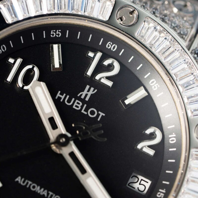 Hublot-Big-Bang-One-Click-Steel-Black-Pave-Da-CZ-3-scaled-800x800 Hublot Big Bang One Click Steel Black Pav¨¦ Baguette CZ Stone Bezel Replica 39mm - Image 4