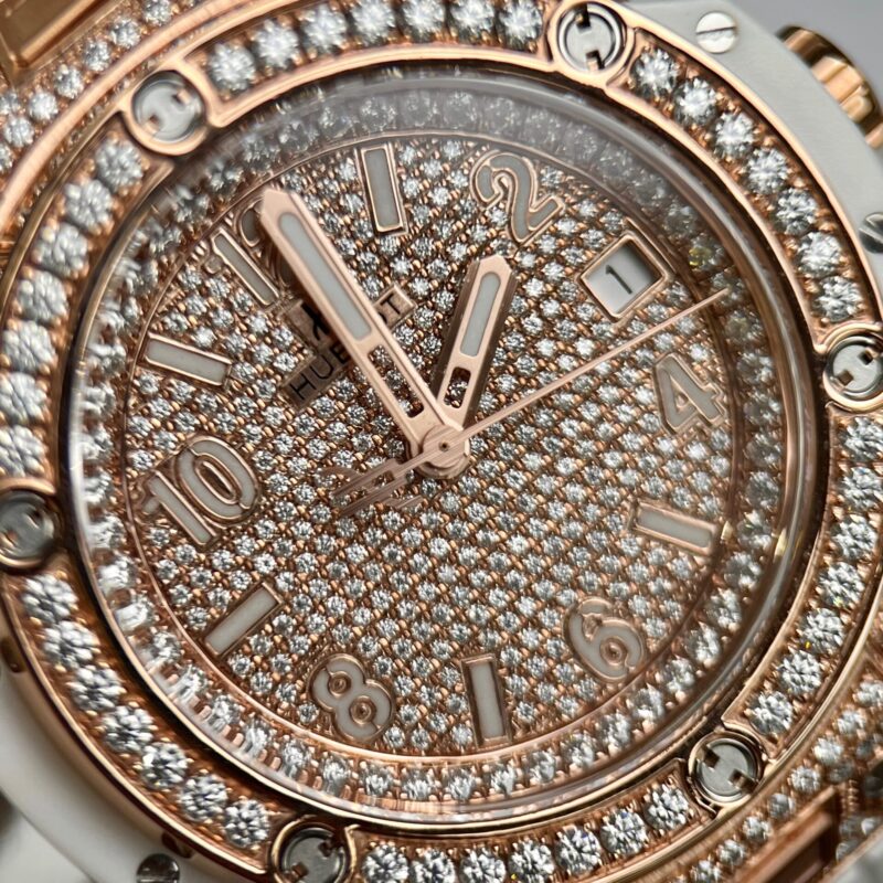 Hublot-Big-Bang-One-Click-Vang-Hong-Che-Tac-Moissanite-5-800x800 Hublot Big Bang One Click King Gold Pave White Full Moissanite Replica 39mm - Image 5