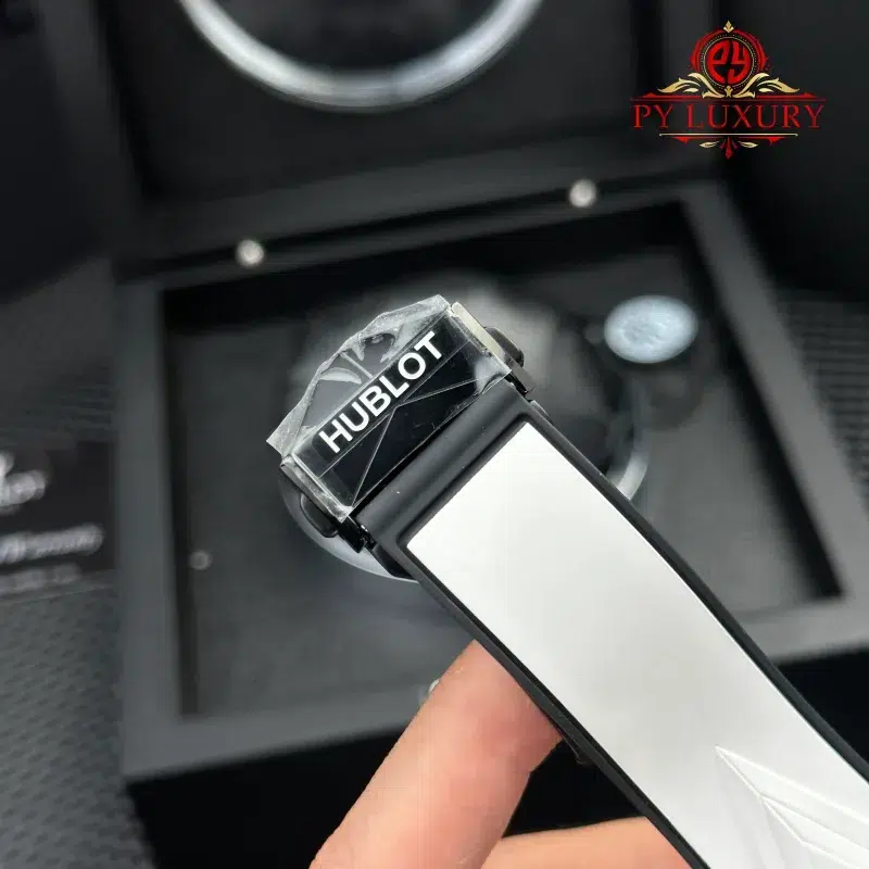 Hublot-Big-Bang-Sang-Bleu-II-White-Ceramic-Rubber-Top-Quality-Replica-13-800x800 Hublot Big Bang Sang Bleu II White Ceramic Rubber Top Quality Replica BBF 45mm - Image 13