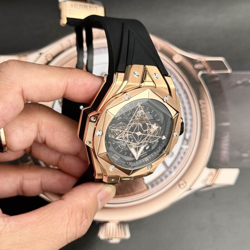 Hublot-Big-Bang-Sang-Blue-II-King-Gold-Black-Dial-2-800x800 Hublot Big Bang Sang Bleu II King Gold Black Dial Best Replica BBF 45mm - Image 2