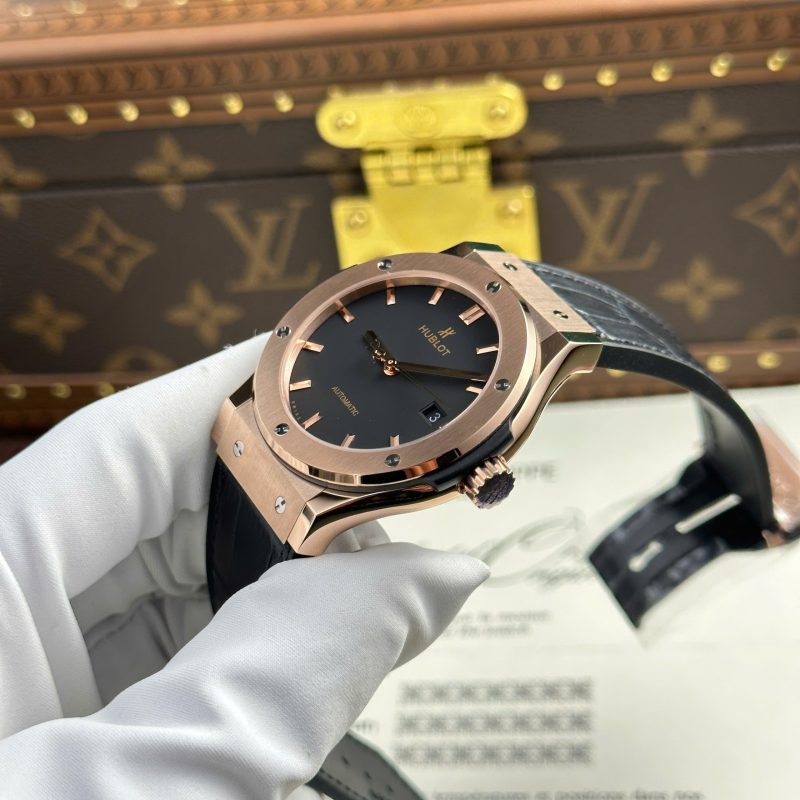 Hublot-Classic-Fusion-King-Gold-Black-Dial-Leather-4-800x800 Hublot Classic Fusion King Gold Black Dial Leather Best Replica JJF 42mm - Image 4