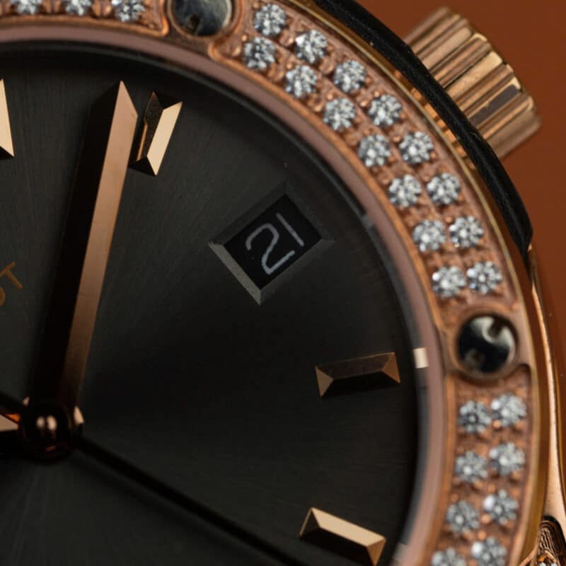 Hublot-Classic-Fusion-King-Gold-Pave-Grey-Dial-Leather-Lady-Watch-33mm-5-scaled-800x800 Hublot Classic Fusion King Gold Pav¨¦ CZ Stones Grey Dial Leather Strap Lady Watch Replica 33mm - Image 5
