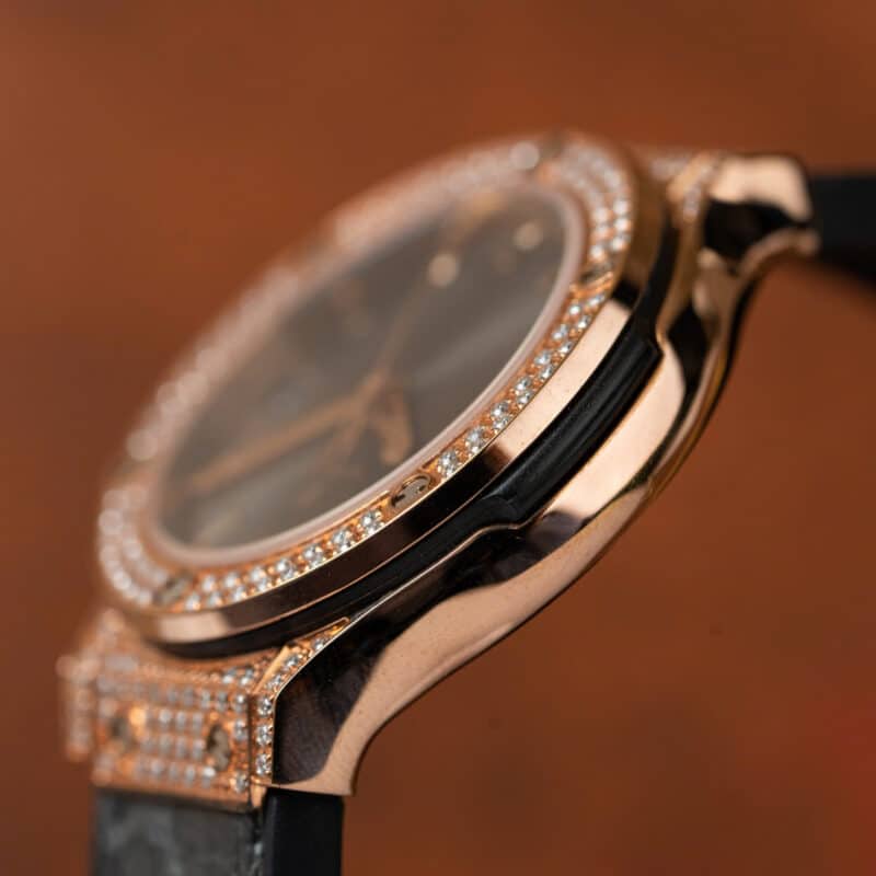 Hublot-Classic-Fusion-King-Gold-Pave-Grey-Dial-Leather-Lady-Watch-33mm-7-scaled-800x800 Hublot Classic Fusion King Gold Pav¨¦ CZ Stones Grey Dial Leather Strap Lady Watch Replica 33mm - Image 7
