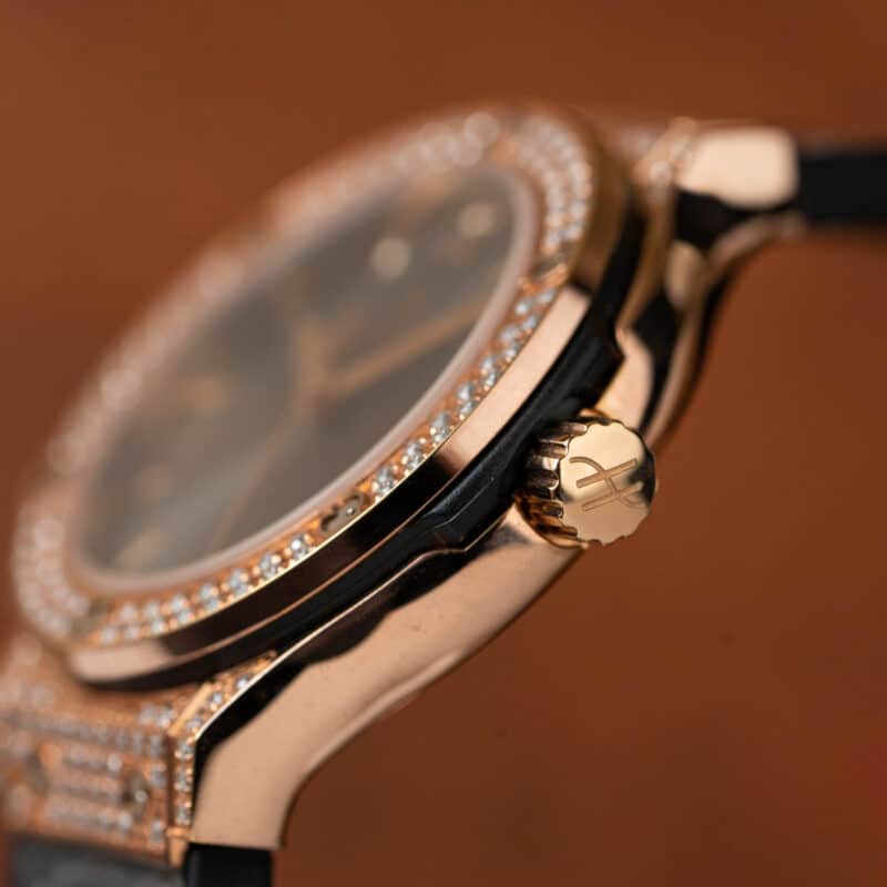 Hublot-Classic-Fusion-King-Gold-Pave-Grey-Dial-Leather-Lady-Watch-33mm-8-scaled-800x800 Hublot Classic Fusion King Gold Pav¨¦ CZ Stones Grey Dial Leather Strap Lady Watch Replica 33mm - Image 8