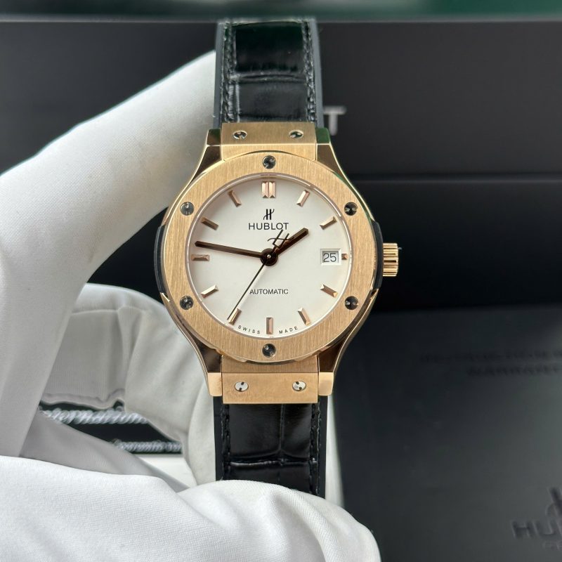 Hublot-Classic-Fusion-King-Gold-White-Dial-Leather-1-1-800x800 Hublot Classic Fusion King Gold White Dial Black Leather Strap Replica 38mm