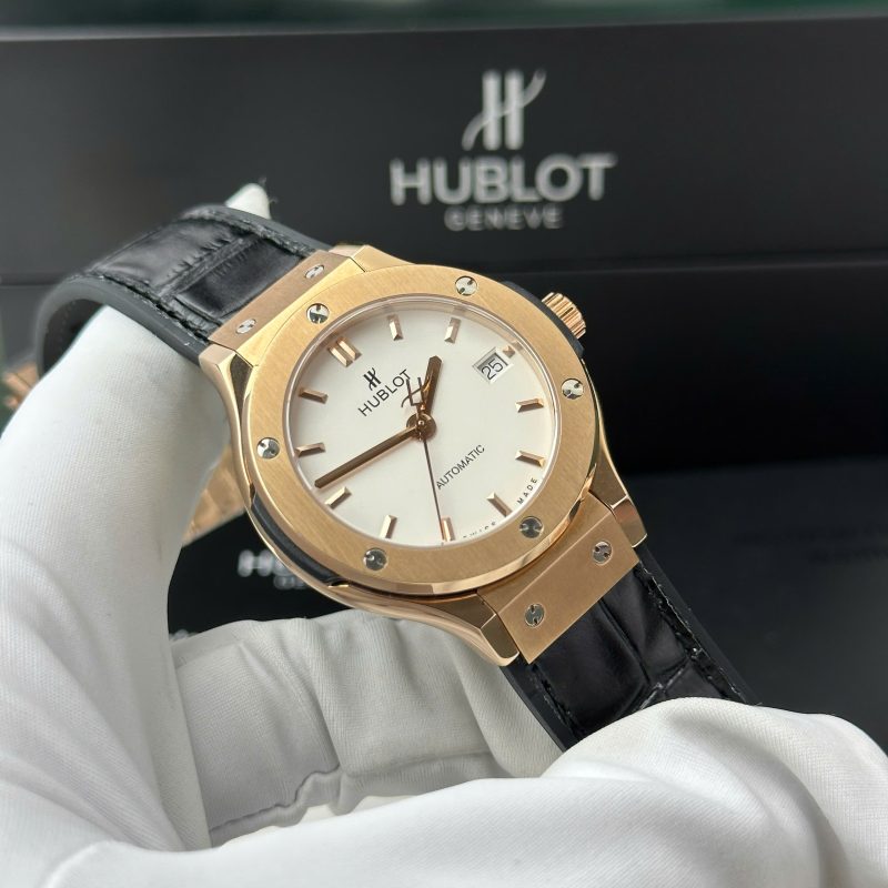 Hublot-Classic-Fusion-King-Gold-White-Dial-Leather-3-1-800x800 Hublot Classic Fusion King Gold White Dial Black Leather Strap Replica 38mm - Image 3