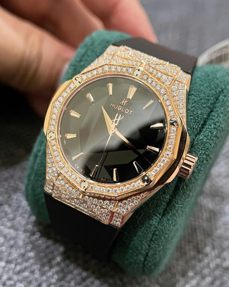 Hublot-Classic-Fusion-Orlinski-King-Gold-Diamond-Pave-5-800x1000 Hublot Classic Fusion Orlinski King Gold Pav¨¦ Black Dial Custom Moissanite 40mm - Image 5