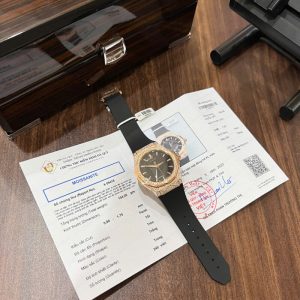 Hublot Classic Fusion Orlinski King Gold Pav¨¦ Black Dial Custom Moissanite 40mm