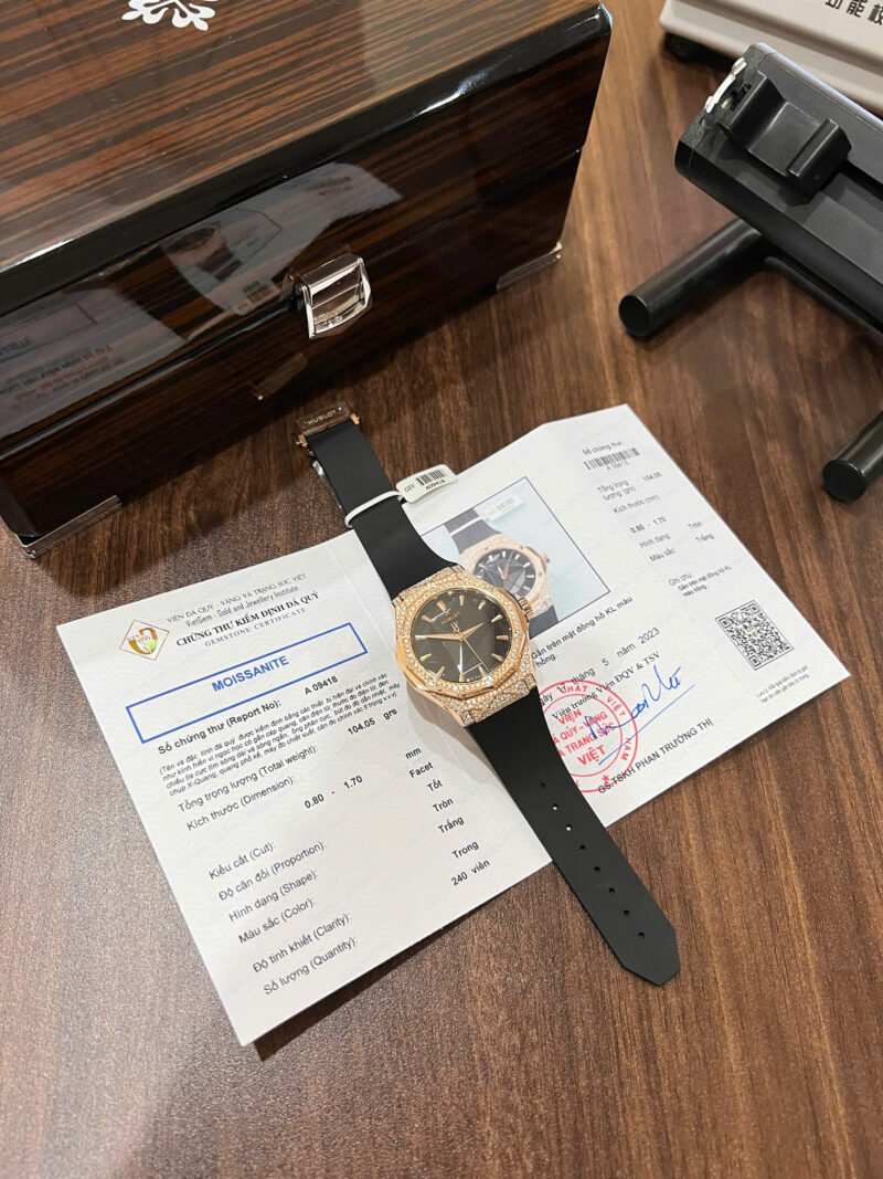 Hublot-Classic-Fusion-Orlinski-King-Gold-Diamond-Pave-800x1067 Hublot Classic Fusion Orlinski King Gold Pav¨¦ Black Dial Custom Moissanite 40mm