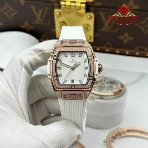 Hublot Spirit of Big Bang King Gold White Pav¨¦ Rubber Strap Replica 39mm