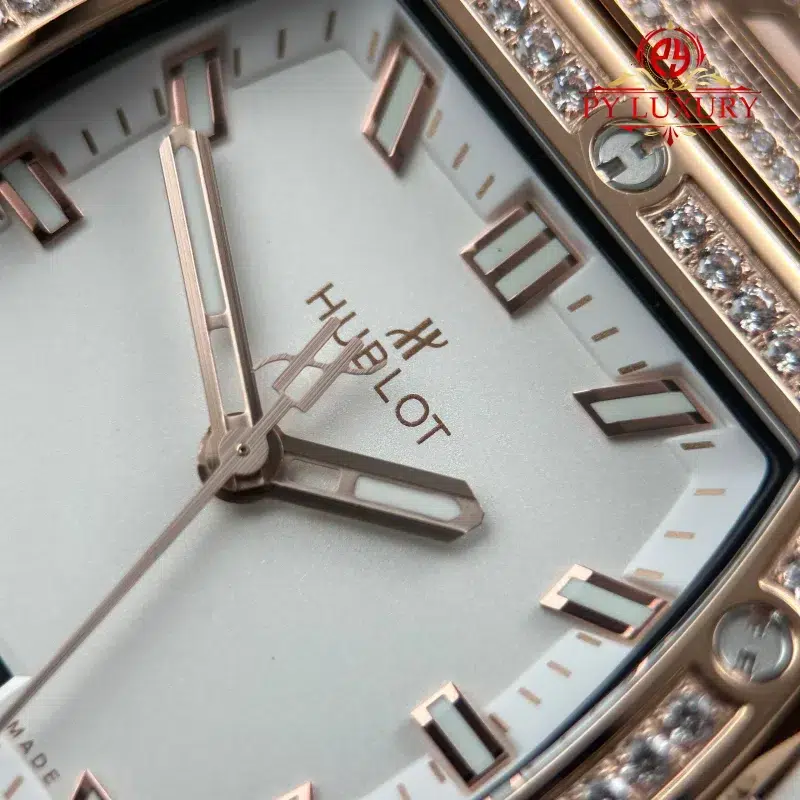 Hublot-Spirit-of-Big-Bang-King-Gold-White-Pave-Rubber-Strap-Replica-4-800x800 Hublot Spirit of Big Bang King Gold White Pav¨¦ Rubber Strap Replica 39mm - Image 6