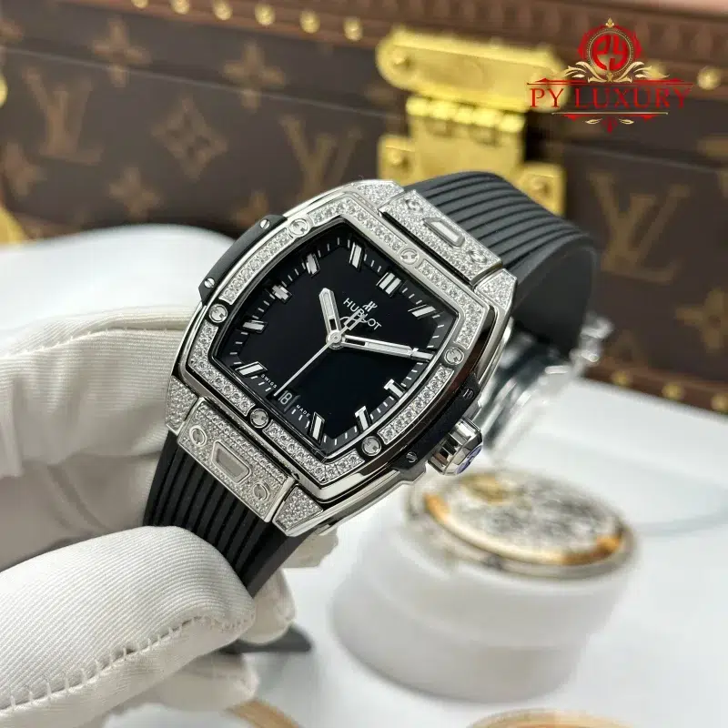 Hublot-Spirit-of-Big-Bang-Titanium-Diamond-Pave-Black-Dial-Rubber-Strap-4-800x800 Hublot Spirit of Big Bang Titanium Diamond Pav¨¦ Black Dial Rubber Strap Replica 39mm - Image 4